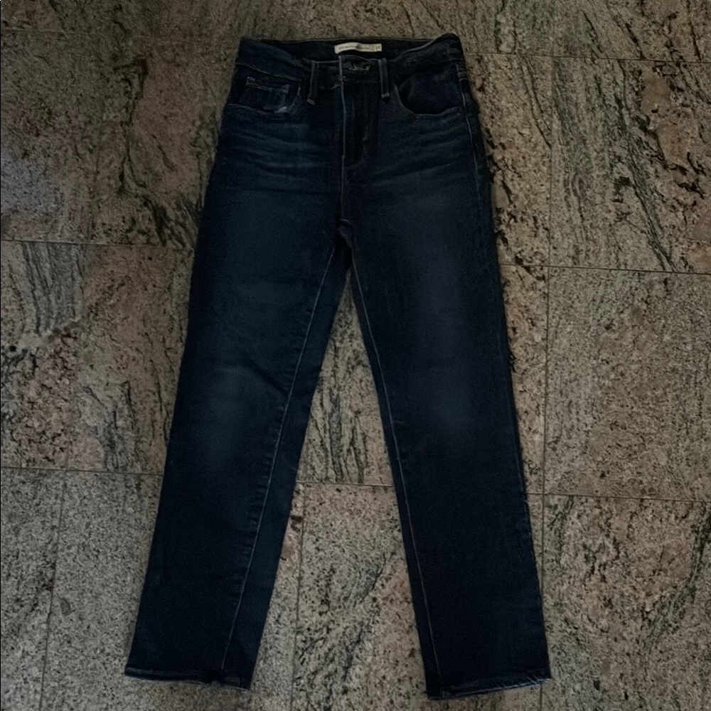 Womens Levi’s jeans